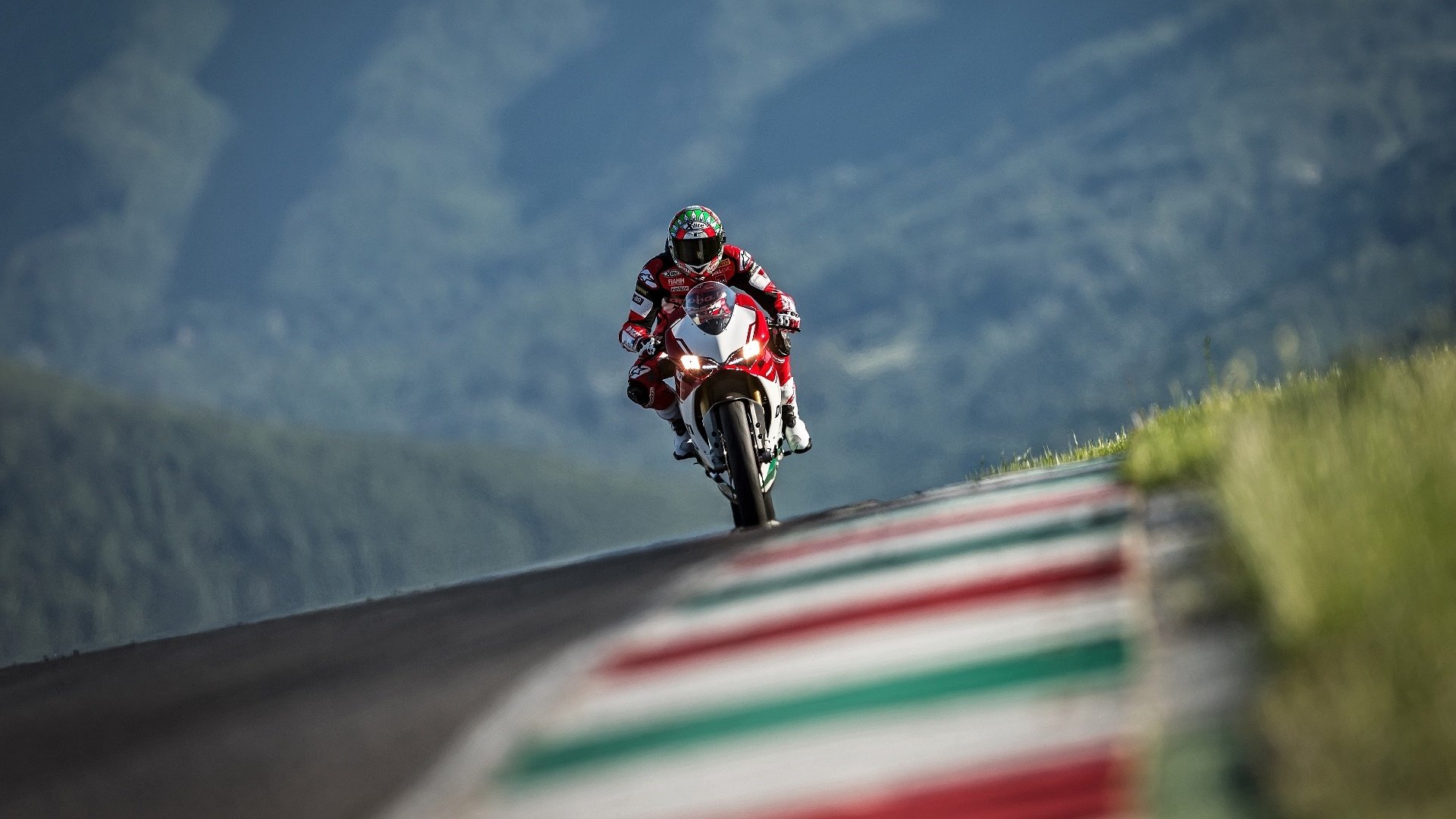 女足世界杯国际媒体报道聚焦，女足世界杯举办国